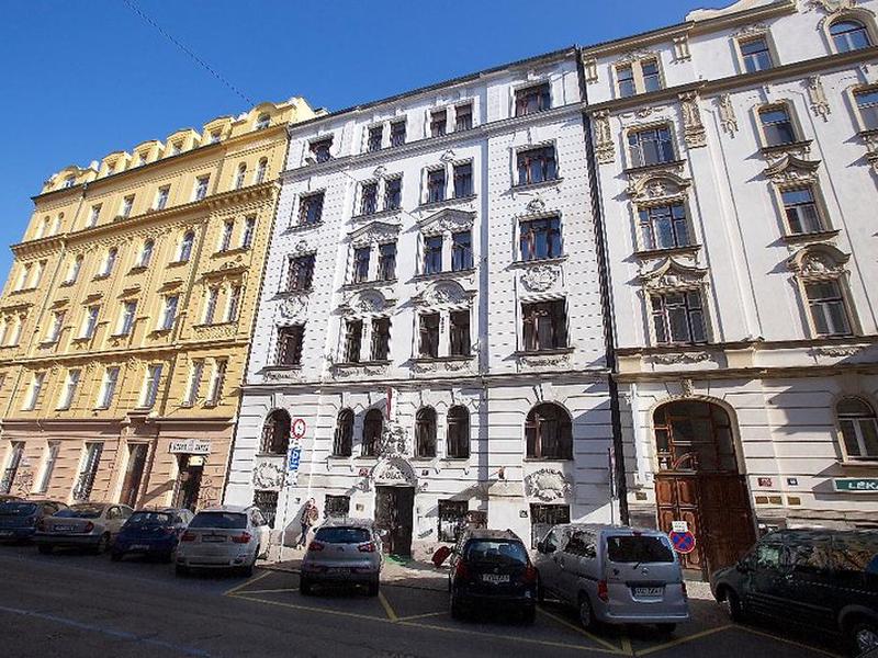 8F880D375EC1EB19C9954BF49EF99A3D