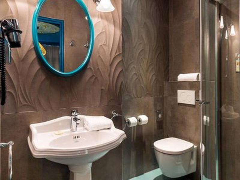 E1D4EB275A53D08C913886C3C888F82A