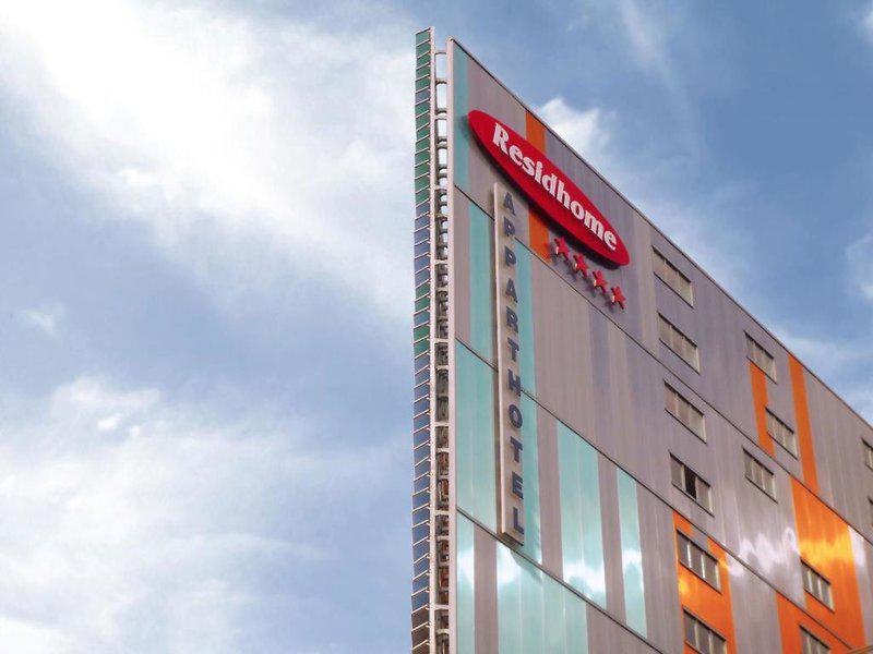 7AB79E25920F4F81F03D51A54005DAD9