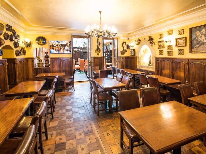 8F657CBCD33323F986F6D57291E8E46C