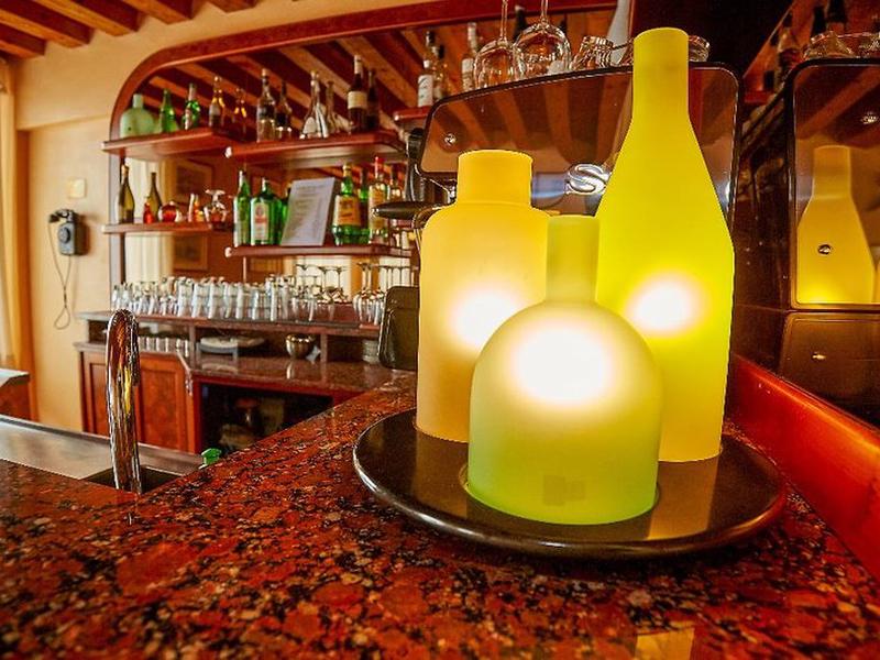 E0DE7244F467DCC145A8B003A20EB73A