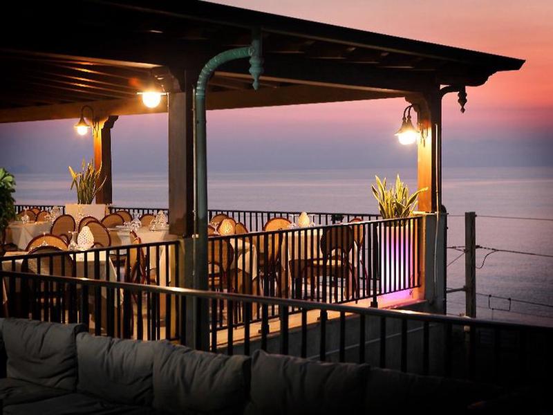 4F18F44F1F0F7C6A77CBA2A8D4554064