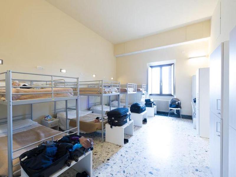 5048584F19AE9DD9CE25825BF2174A54