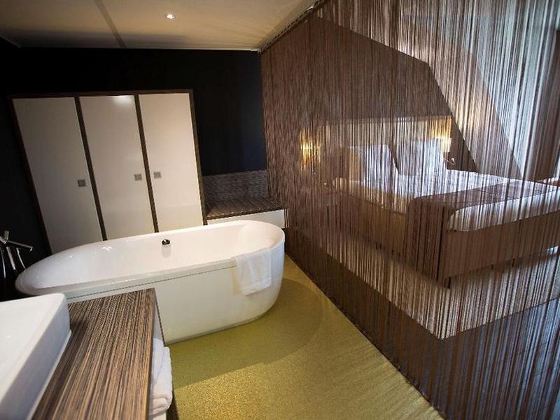 8A855CF0C4E98A22FF76EDDF2879EE42