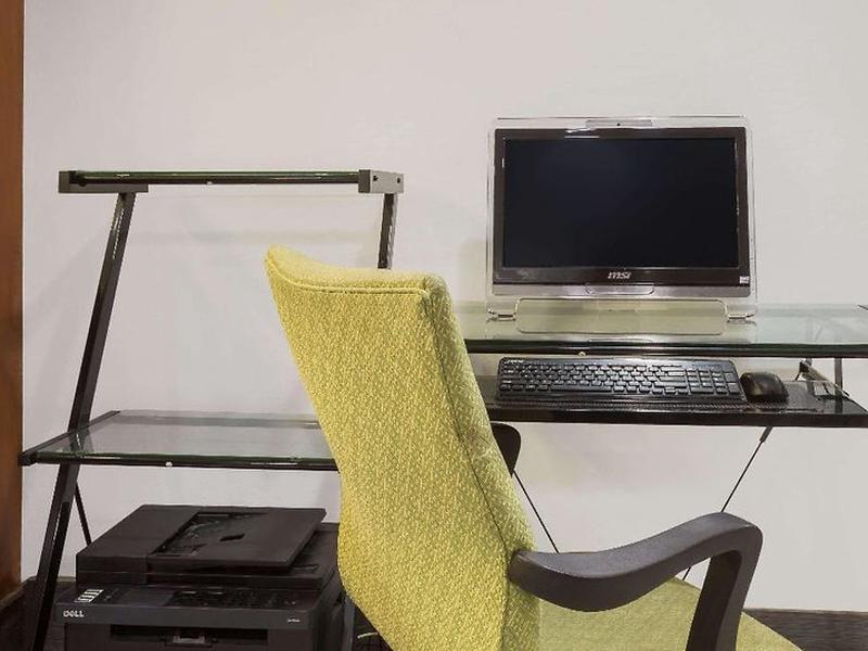 3FDF43B6F094DA3DB0BE05CD56193367