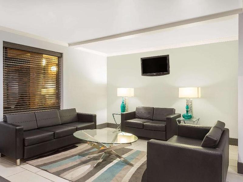 F3811172361A97B7F37E0B0C5C76A50A