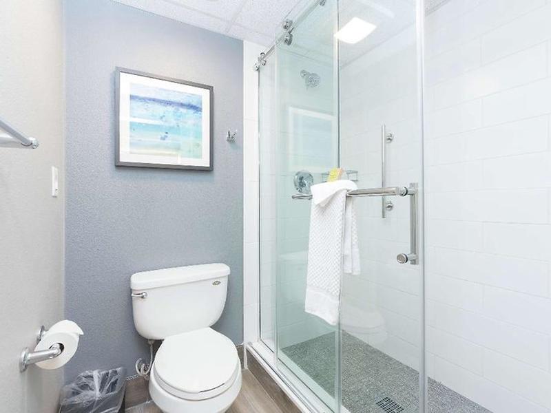 895929E86381D6B6865A0F46606BB09A