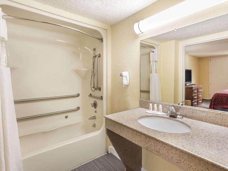 C6D21FD9D52041E0DFC93C71460BA0E5