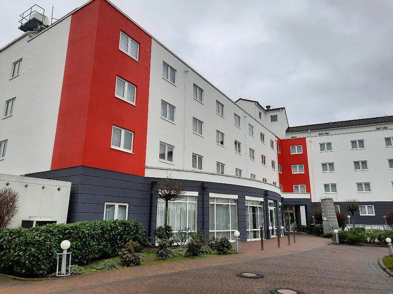 65144369216C96AADE93EA2D3D46582C