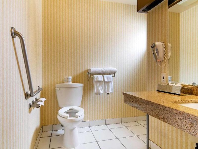 DCA71199954242E08AB90E60D10A76DA