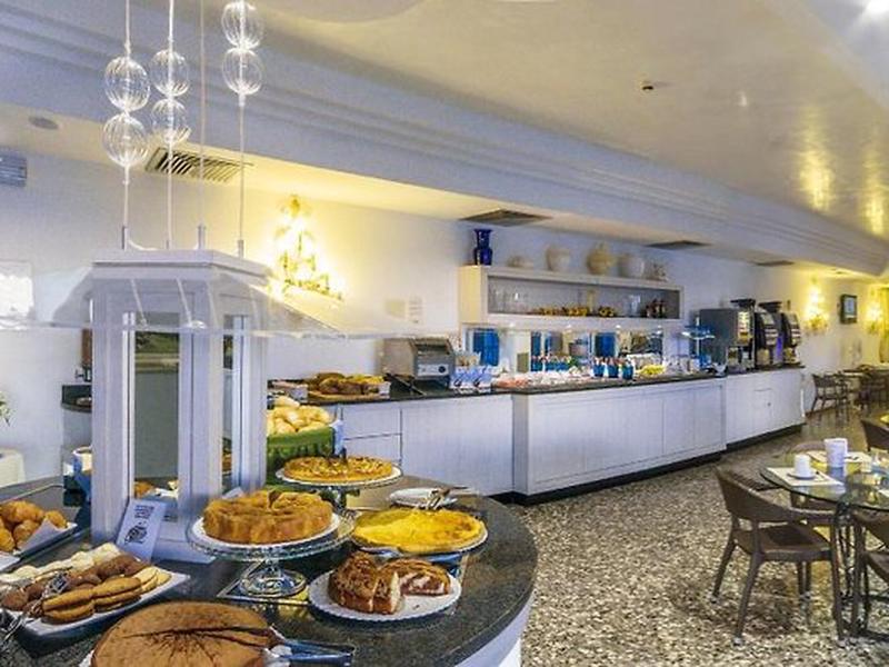 997D9985407F45DCE8D3E05546249B3F