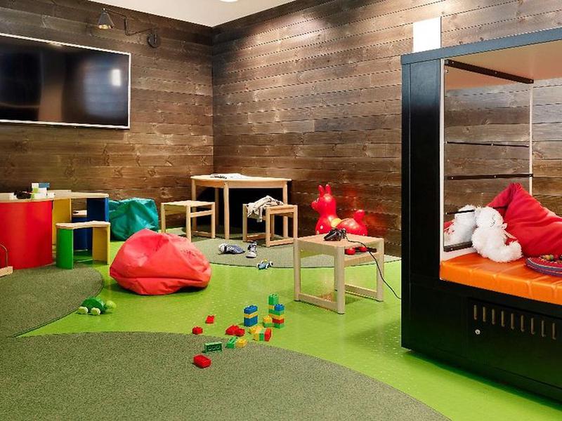 C979CAC38123689D7860E26914982BC8