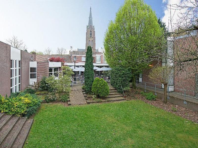 8F6965F4FF24A3B2F2161E281AD22440