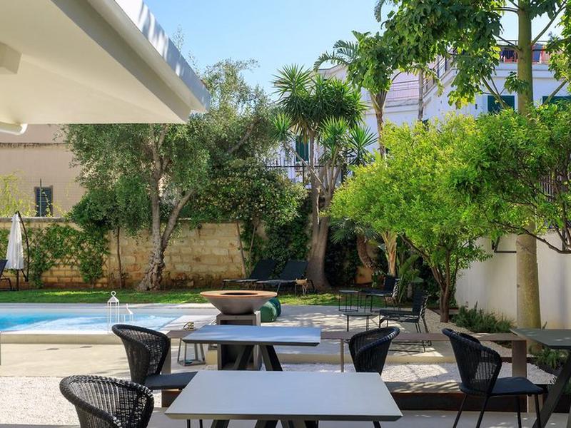 73B5472BA2AC16133460063D9031E91D