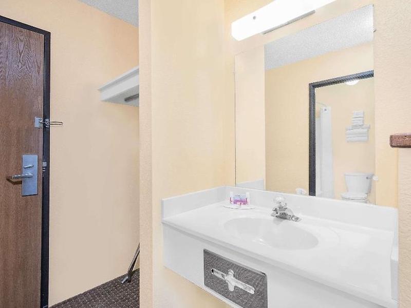 C68CB3F7DDE00DE85128DC5321CAE1A3