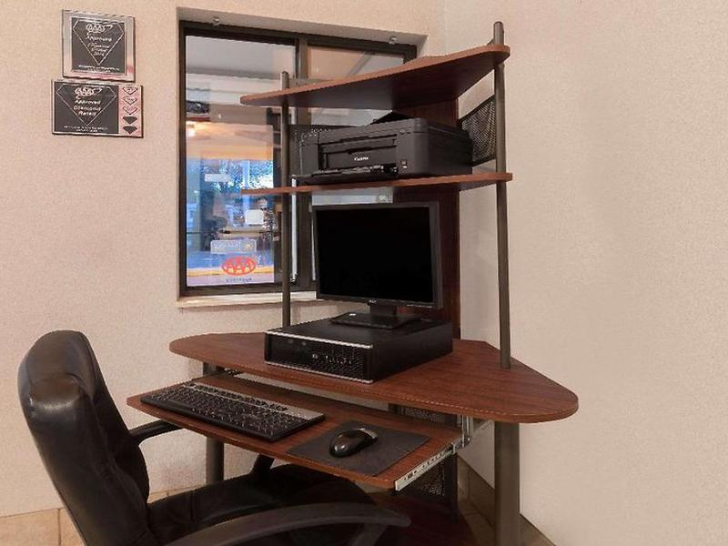 2A518807650038D27A3D037DD47D0049