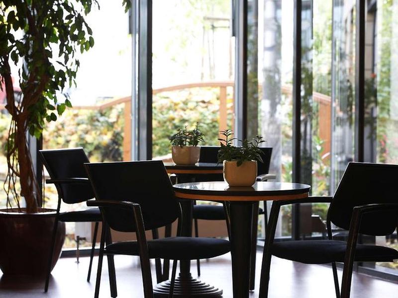 60397629374AC454F0D747352A2561BB