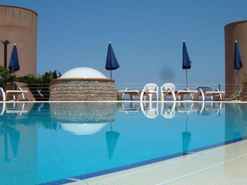 89DA6E08225B28FF809A77E63605583C