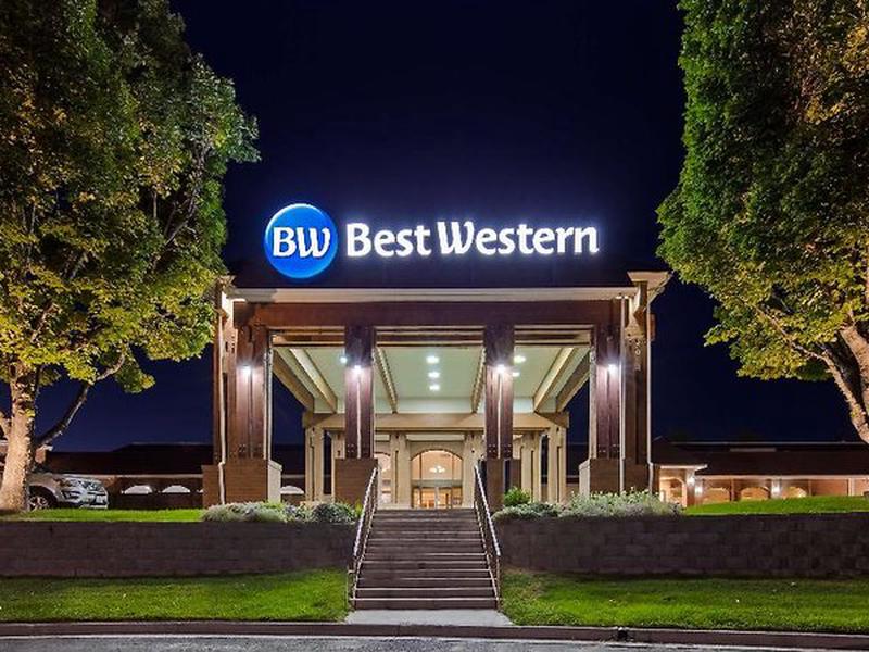 410E67FDF4B55F2F0AAB348A4148DD2A