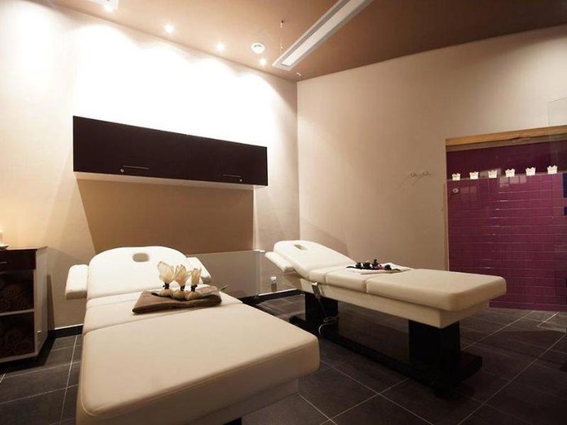 C46E2FAD1C3D2E301048F504917FE266