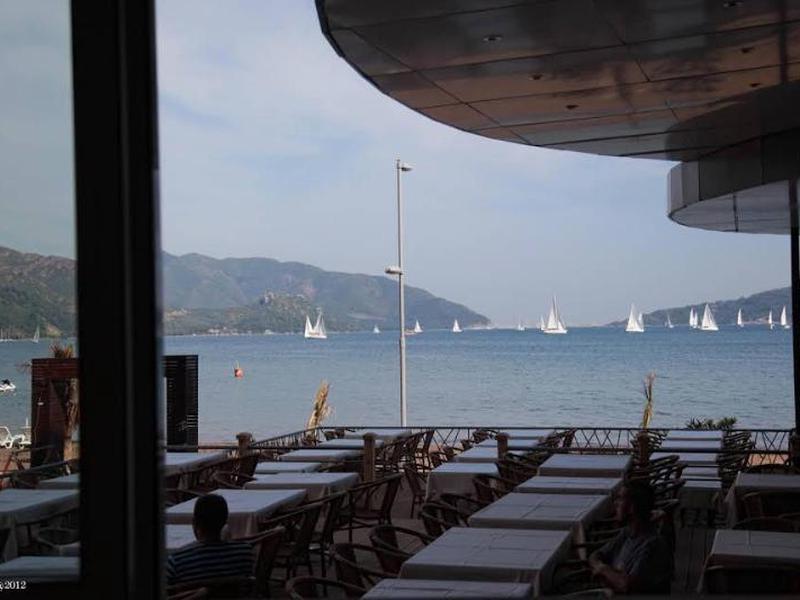 D6BC297635A1F39D3C4B9494B2E320C5