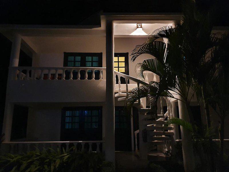 38ED7EE77E6FF7FB327E81FC3F03F3FE