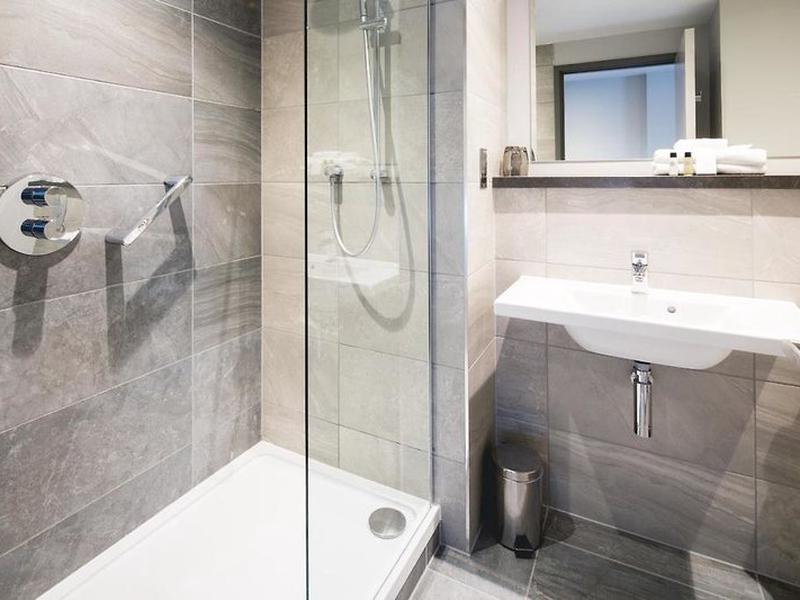 1CFC81E3488A24D67276D24C57444A67