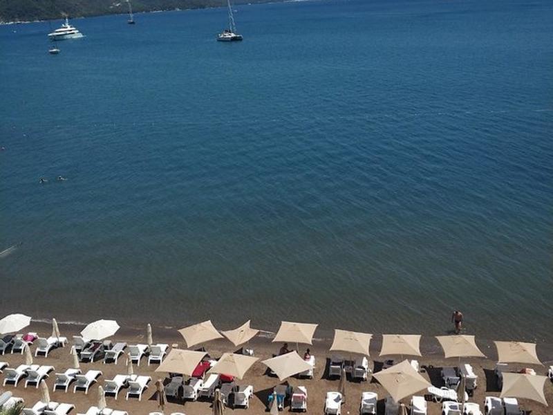 D0BBF51DE6140CDC5229D662C0B208E1