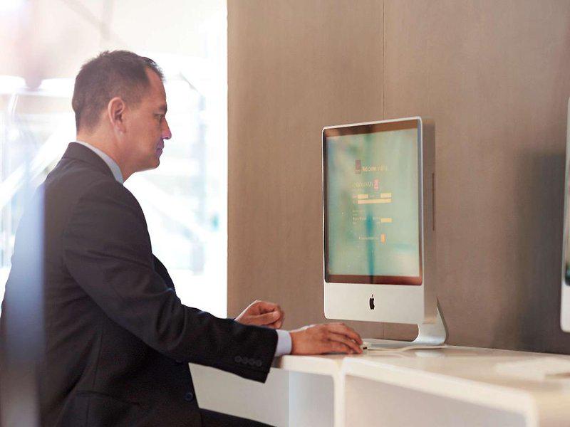 87D8AF7CFE691C2B38D3D035D7599085