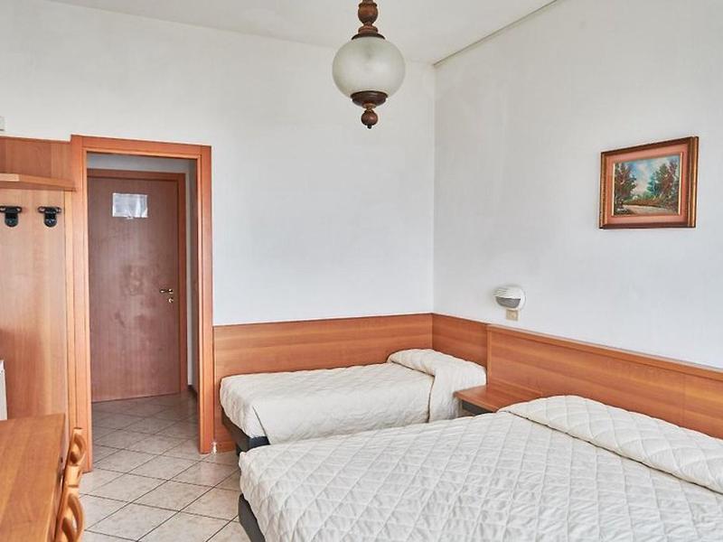 8DD2150C868453BD0292C471A6F6A179