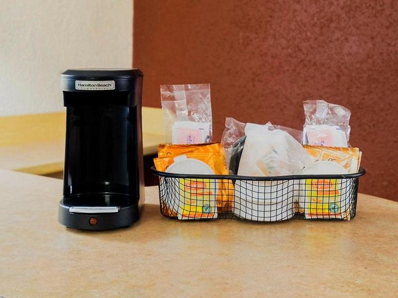 C8D1B21A93DE74EBF7352FC5C335D1F0