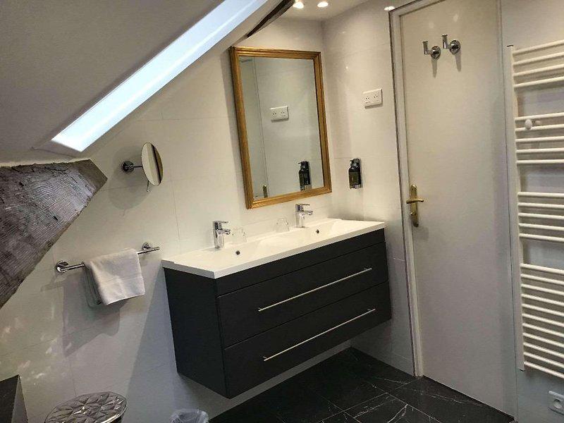 BC205793404B6DF8563560A7571BF0D6