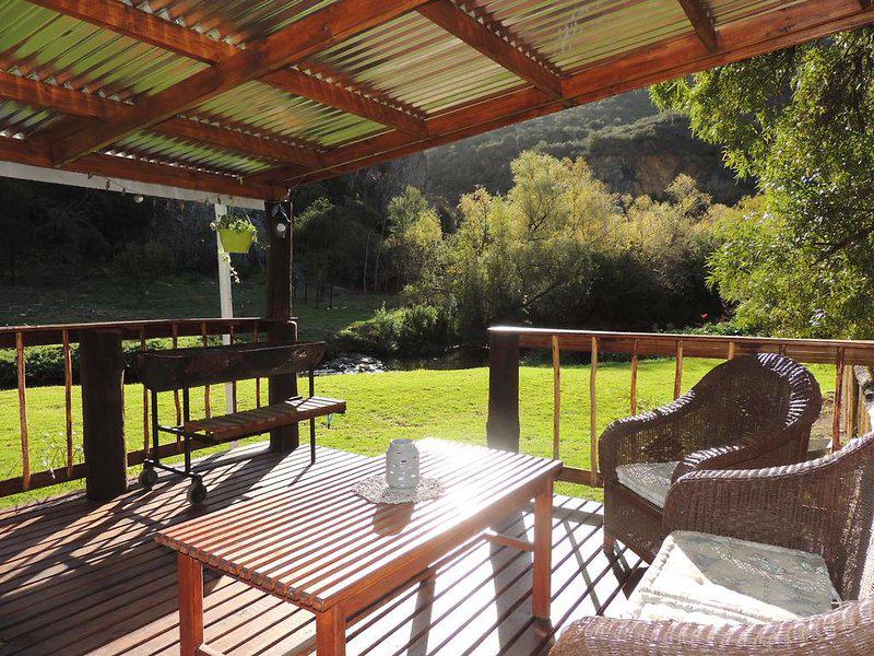 A93F96769DE7E6FF92D2665FEDEB0543