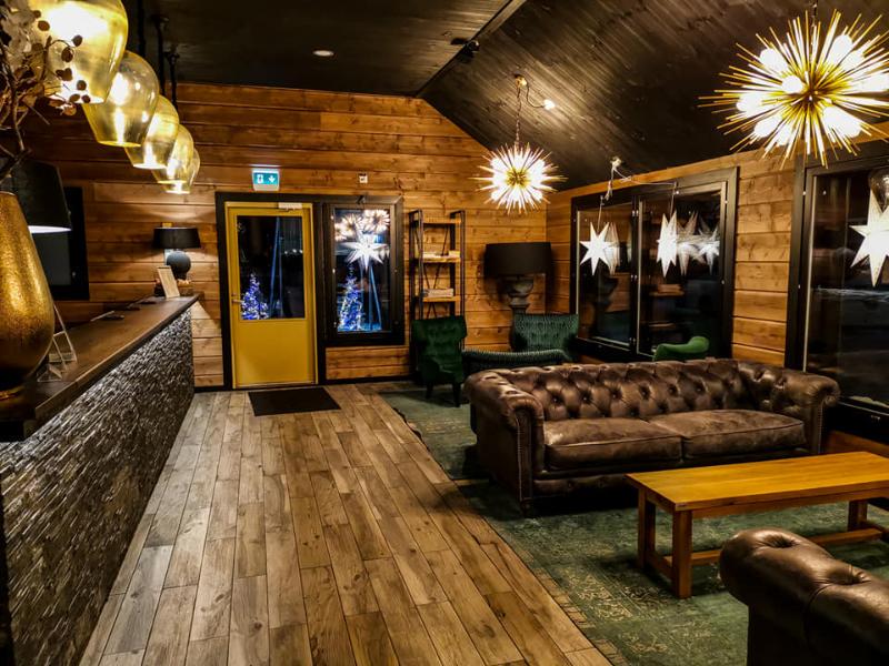 E99CFDFC1D811905A713689B0F76FF6B