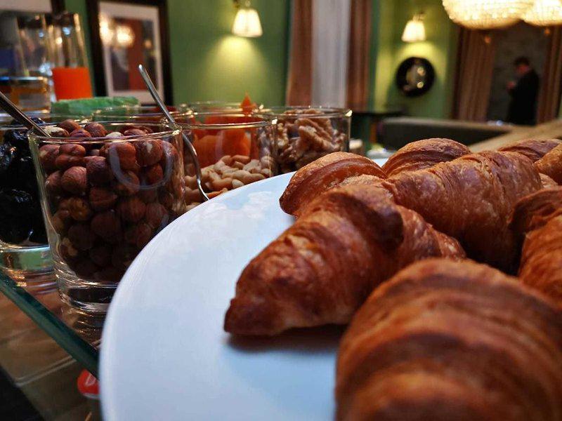 0ABDE354E10A04D90053C08DE2C01DEA