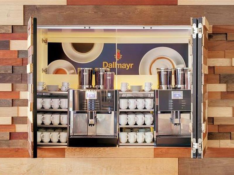 C7B7B4172DF878D69646631D8294E2B7