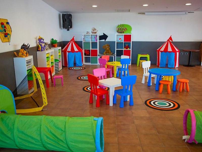 3D8107EB38722C365B30946FEDBB77E6