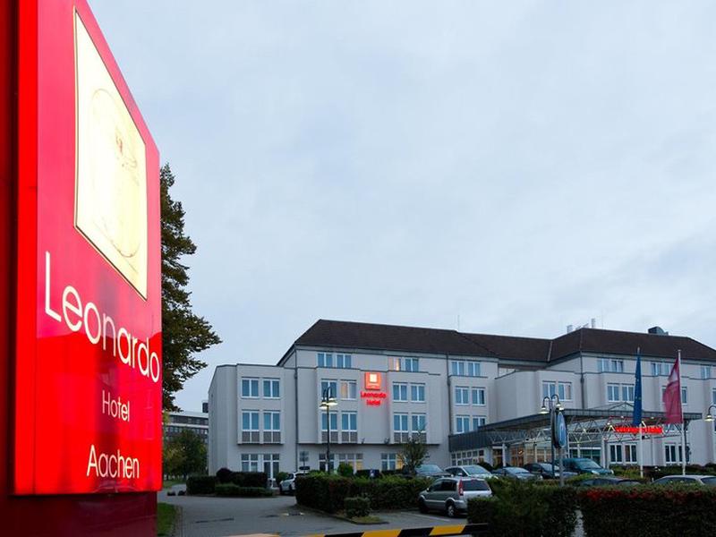 8E9D97D2D072E34BF3282EE816A74812