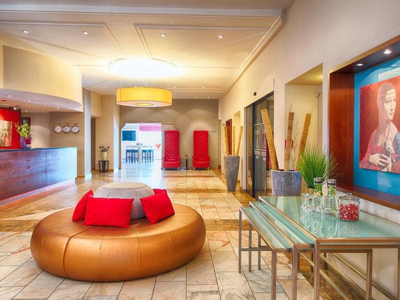 AD151ED0625FA18AE7A013E453C5F8AC