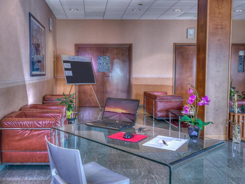 2CAABB5CA4C3BE357F4C936CF26A03E1