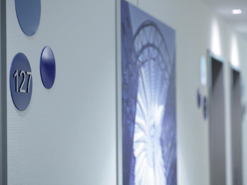 D2337F09B8972FE01EF584C8A2869857