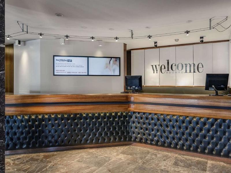 7211B239877C04A5AD7FD6B8A8354D36