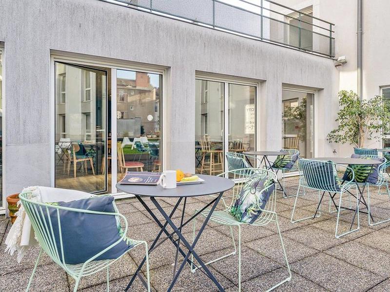 B4DA463C8F2B2ADBF738A26D384130F7