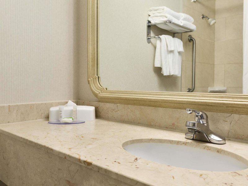 C0C9DF2DC1220ED7E7A78F45C2E6EB86