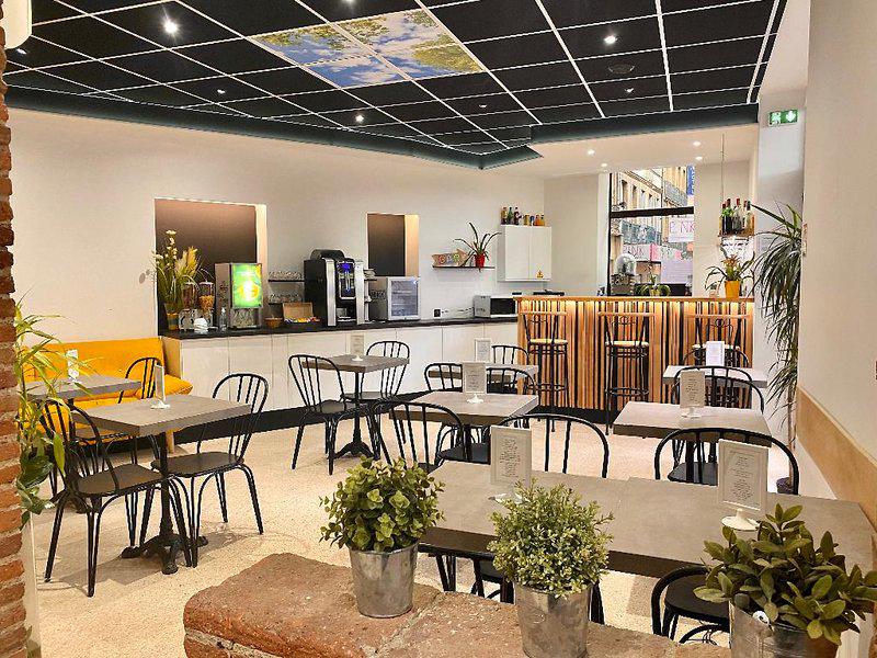 F0819855DA67075D37240DBD9D8612C1