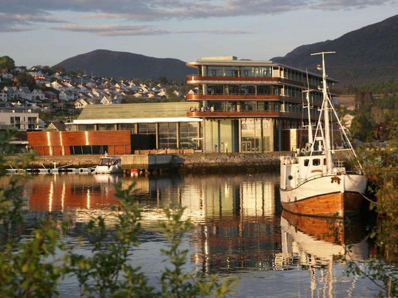 A124F4E688F7599703C22753BDF6AF02