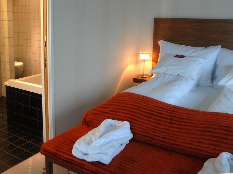 A250B3198A1F9FCB3BBAAEB38AB55923