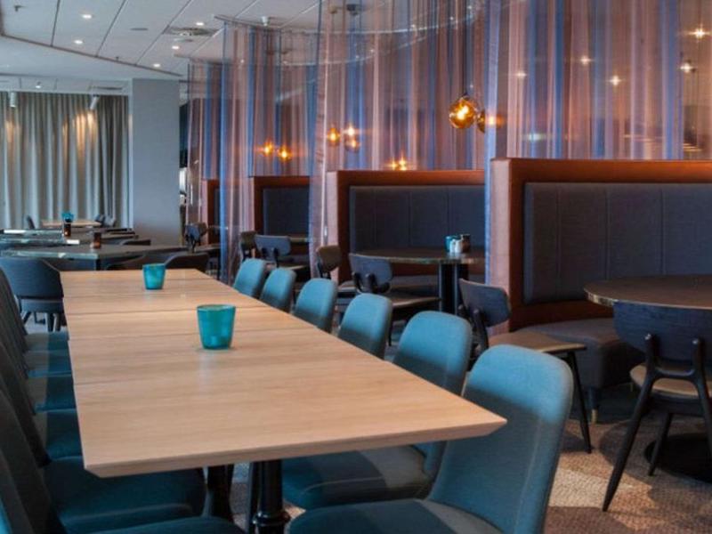 61365A7B80AB83D9FF91D9F33D81A878