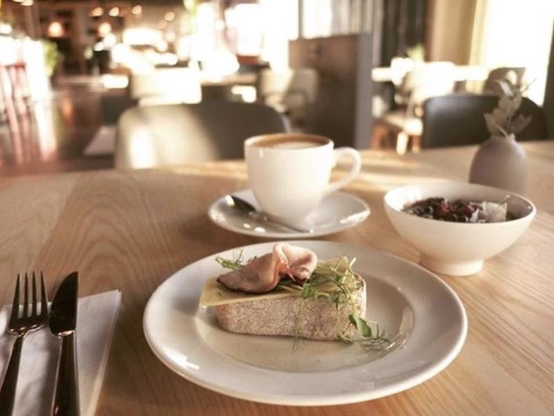 8281551F689EFCF04E7017FBE7229E87