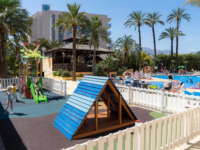 88598C17ED8EDA6AF6AEAF937A761BFB